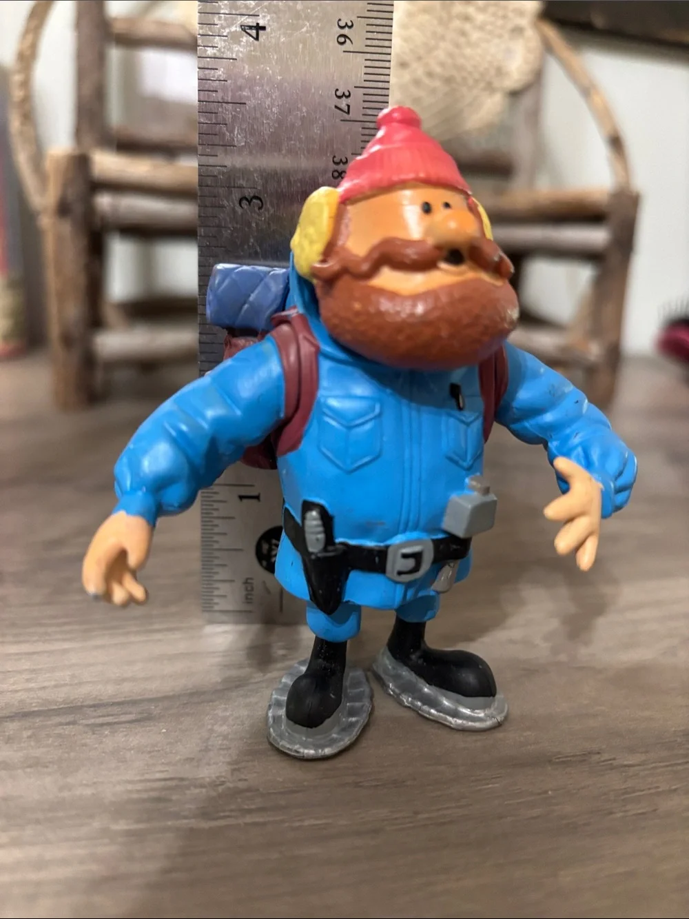 PLAYING MANTIS 2003 YUKON CORNELIUS RUDOLPH THE RED NOSED REINDEER MISFIT FIGURE